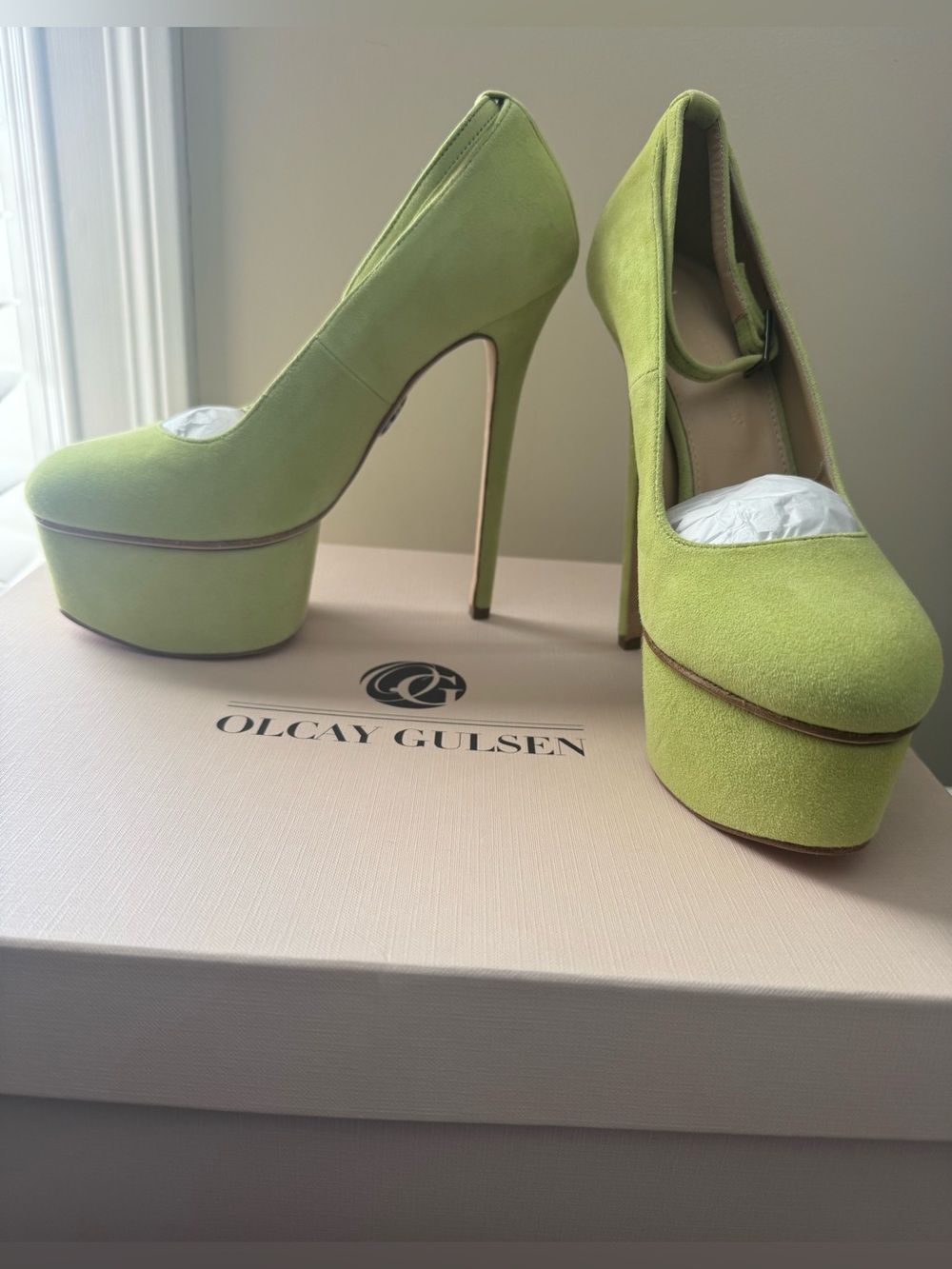 Olcay Gulsen Lime Green Suede Platform Heels – NEW w/ Box – EU 37 – Rare Color